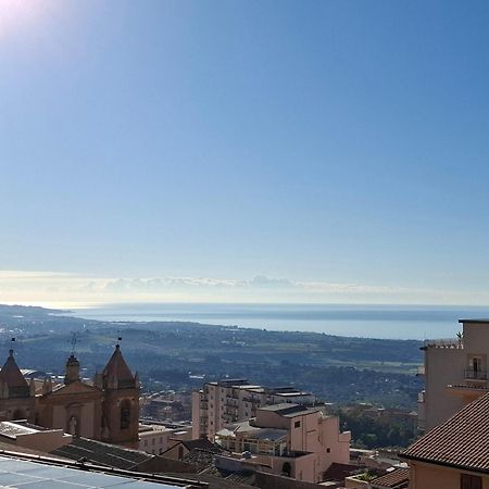 B&B Batara - "La Terrazza Del Centro" Αγκριτζέντο Εξωτερικό φωτογραφία